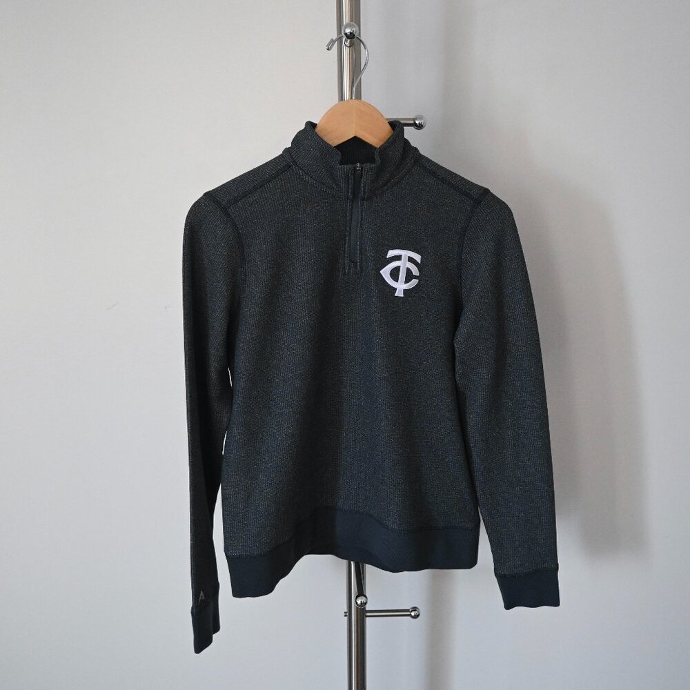 Minnesota Twins - Official Merchandise - Woman's Small Pull Over Sweater Blue